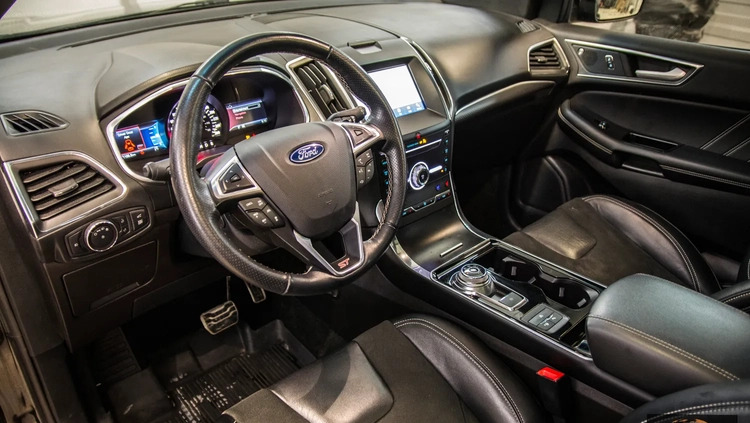 Ford EDGE cena 124900 przebieg: 65000, rok produkcji 2019 z Szczecin małe 667